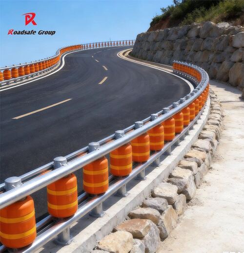 Latest company news about Đường cao tốc Roller Guardrail Xe tải Truck Crash Warning Polyurethane Rolling Barrier System