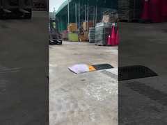 Bump tốc độ cao su