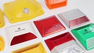 Đinh tán nhựa phản quang an toàn